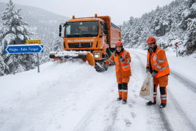 Muglada-Kis-Teyakkuzu-Ekipler-Yollari-Acik-Tutuyor-gemini